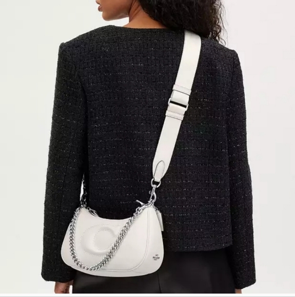 New! Crescent Shoulder Bag with Chain Strap, Coach Teri Shoulder Bag in …